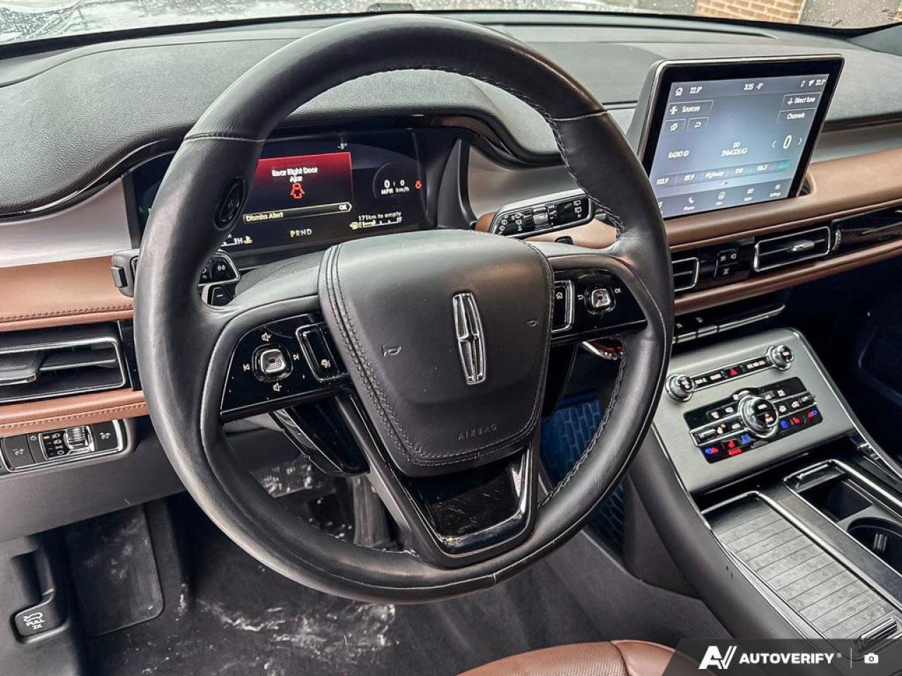 2023 Lincoln Aviator Reserve   LTHR   HTD STEER WHEEL   NAV LTHR   HTD Photo