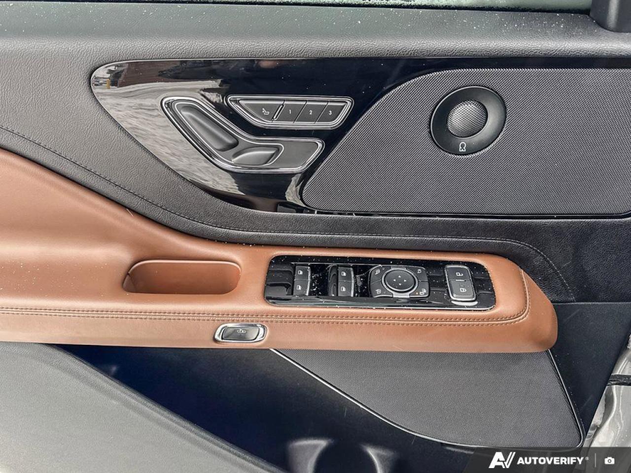 2023 Lincoln Aviator Reserve   LTHR   HTD STEER WHEEL   NAV LTHR   HTD Photo