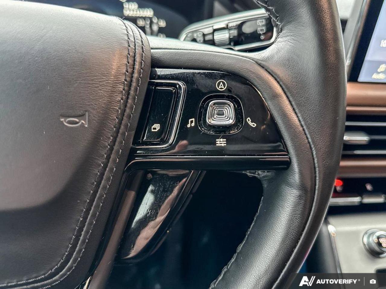 2023 Lincoln Aviator Reserve   LTHR   HTD STEER WHEEL   NAV LTHR   HTD Photo