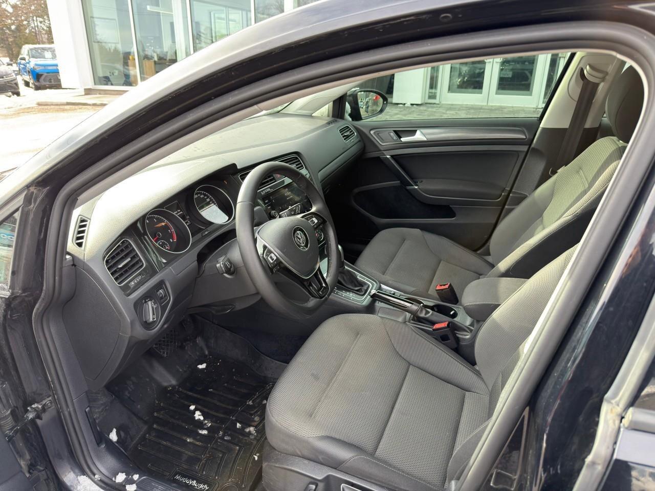 2021 Volkswagen Golf ComfortlineCERTIFIED AS-TRADED, ONE-OWNER, ACCIDEN Photo