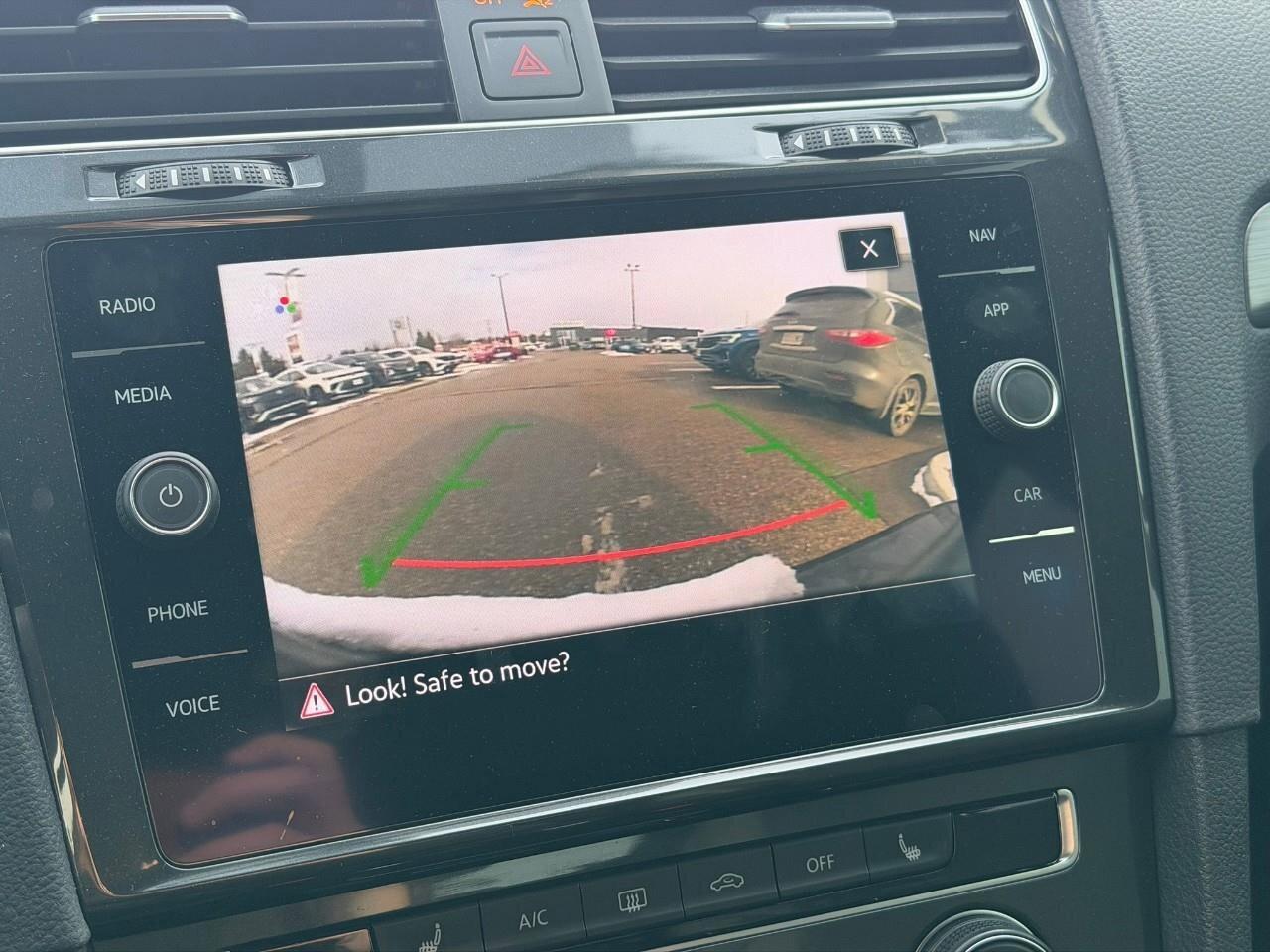 2021 Volkswagen Golf ComfortlineCERTIFIED AS-TRADED, ONE-OWNER, ACCIDEN Photo