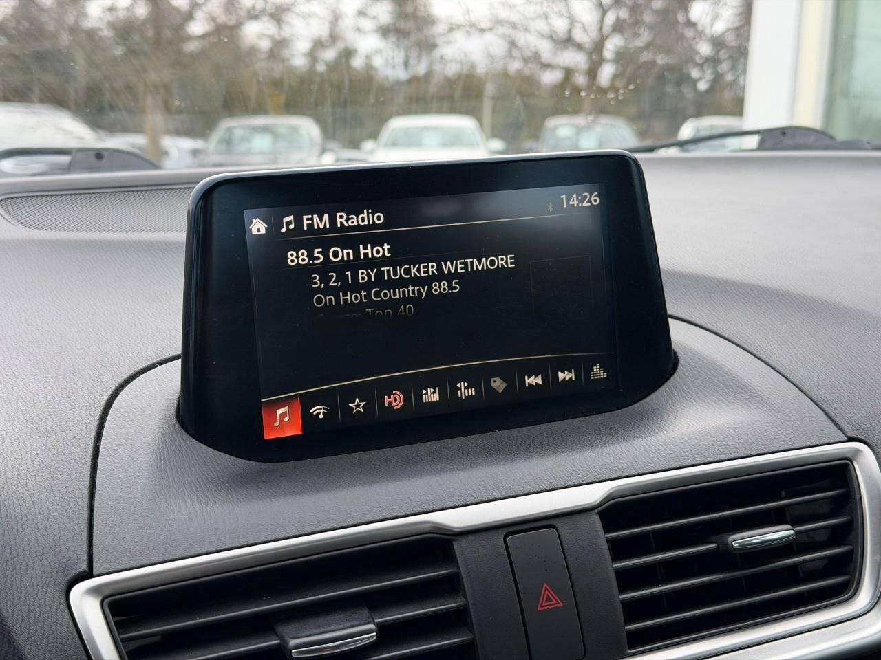 2017 Mazda MAZDA3 GXCERTIFIED AS-TRADED, ACCIDENT-FREE, FWD, MANUAL, Photo