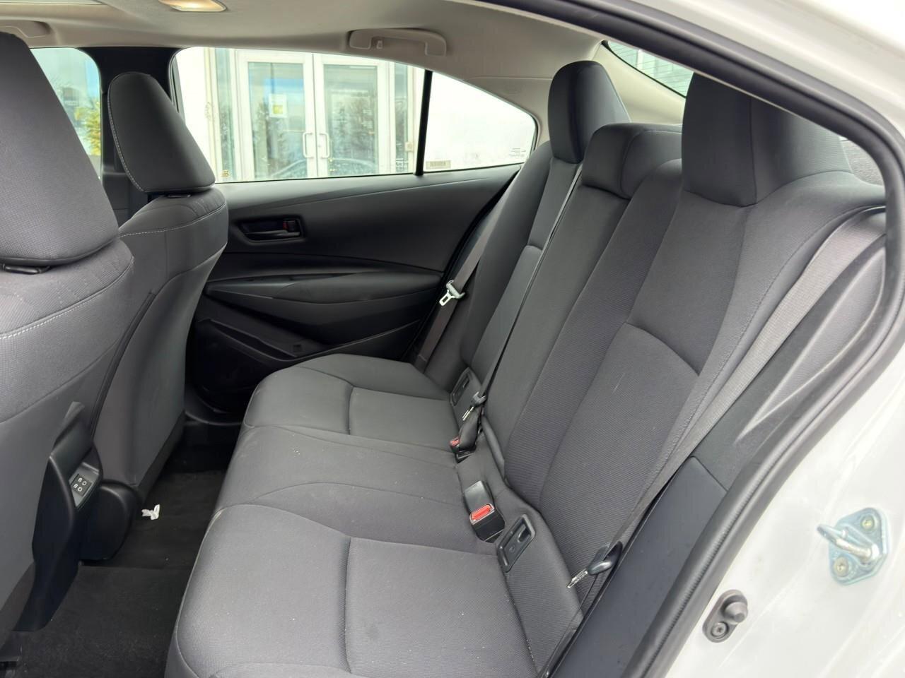 2023 Toyota Corolla LELE UPGRADE PACK, SUNROOF, ALLOY WHEELS, APPLE CA Photo