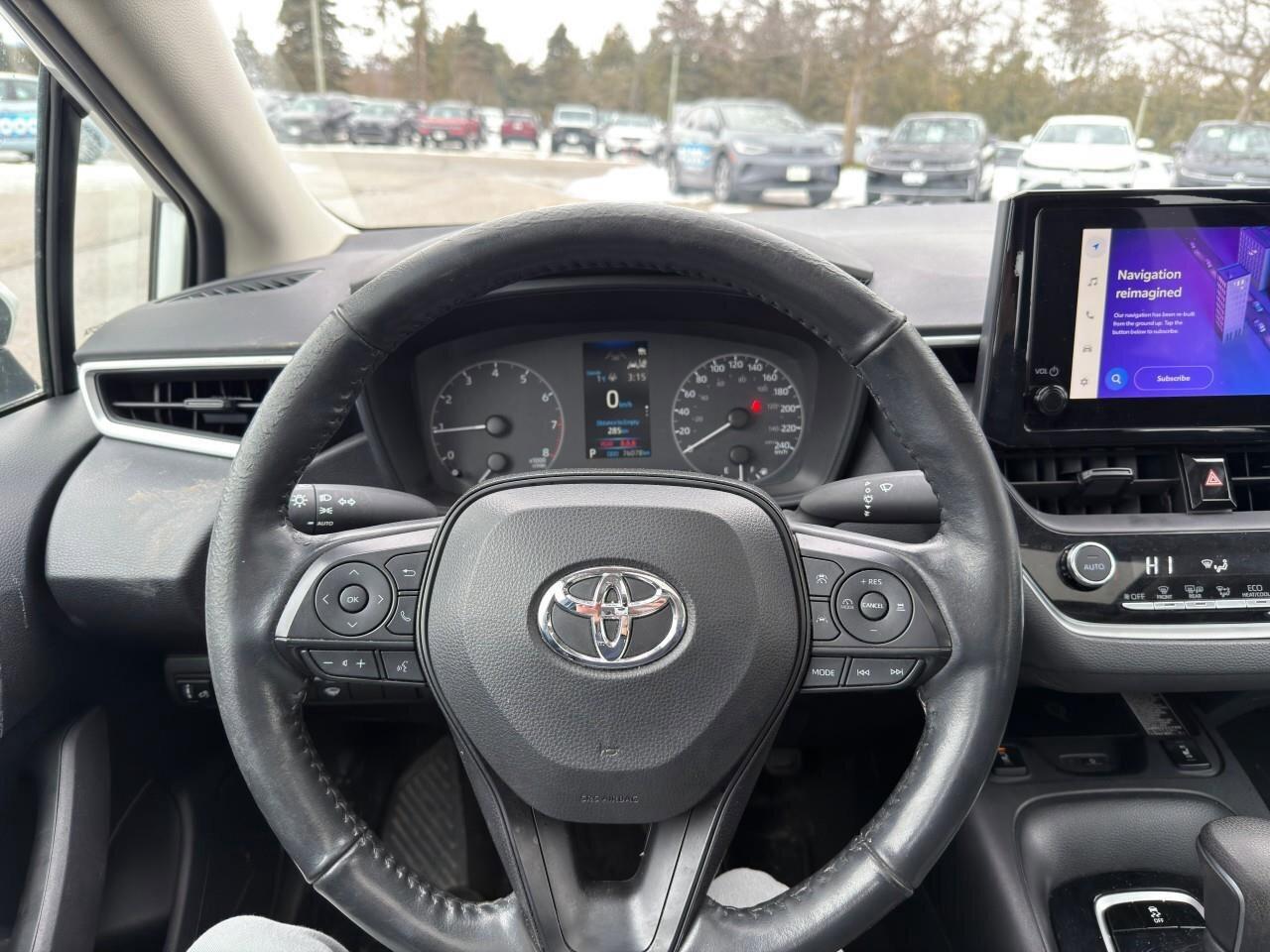 2023 Toyota Corolla LELE UPGRADE PACK, SUNROOF, ALLOY WHEELS, APPLE CA Photo