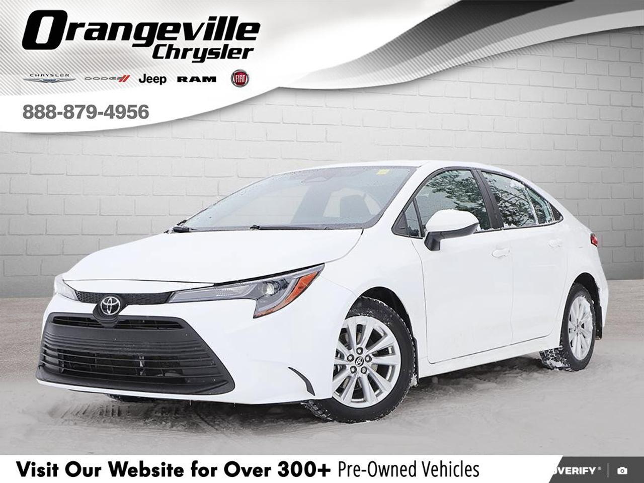 2023 Toyota Corolla Le CvtLE UPGRADE PACK, SUNROOF, ALLOY WHEELS, APPL Photo0