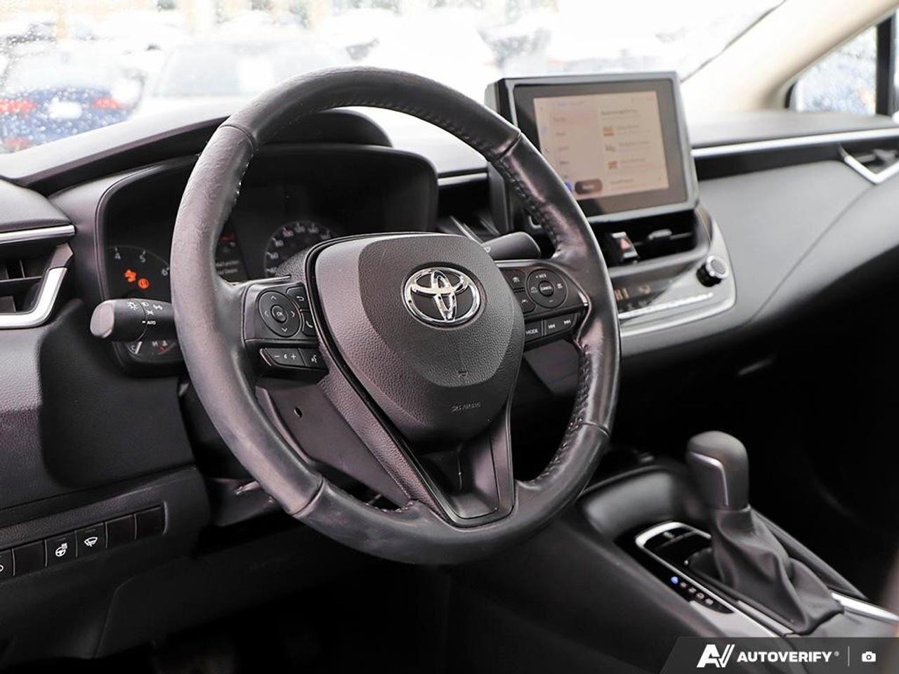 2023 Toyota Corolla Le CvtLE UPGRADE PACK, SUNROOF, ALLOY WHEELS, APPL Photo