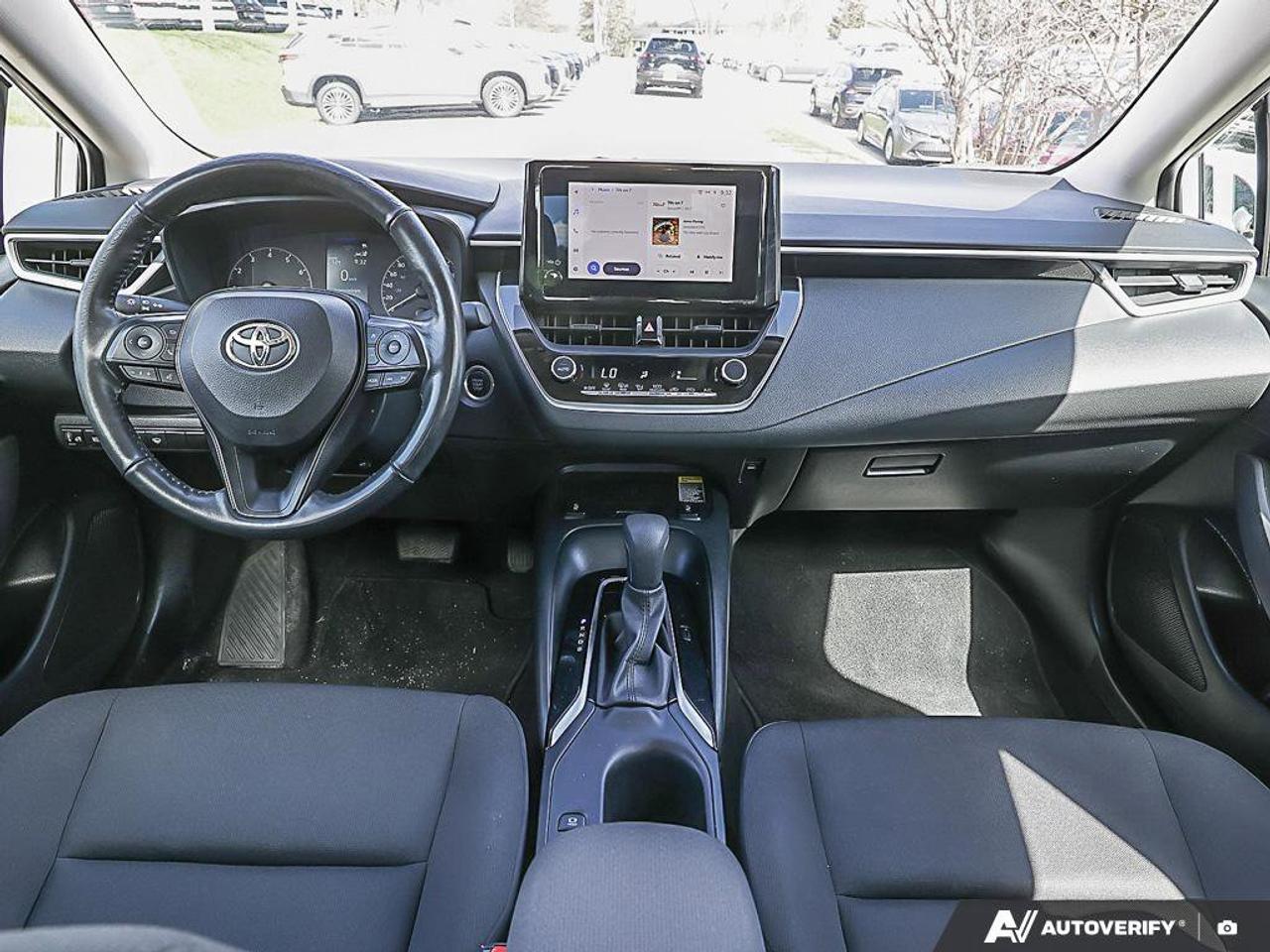 2023 Toyota Corolla Le CvtLE UPGRADE PACK, SUNROOF, ALLOY WHEELS, APPL Photo