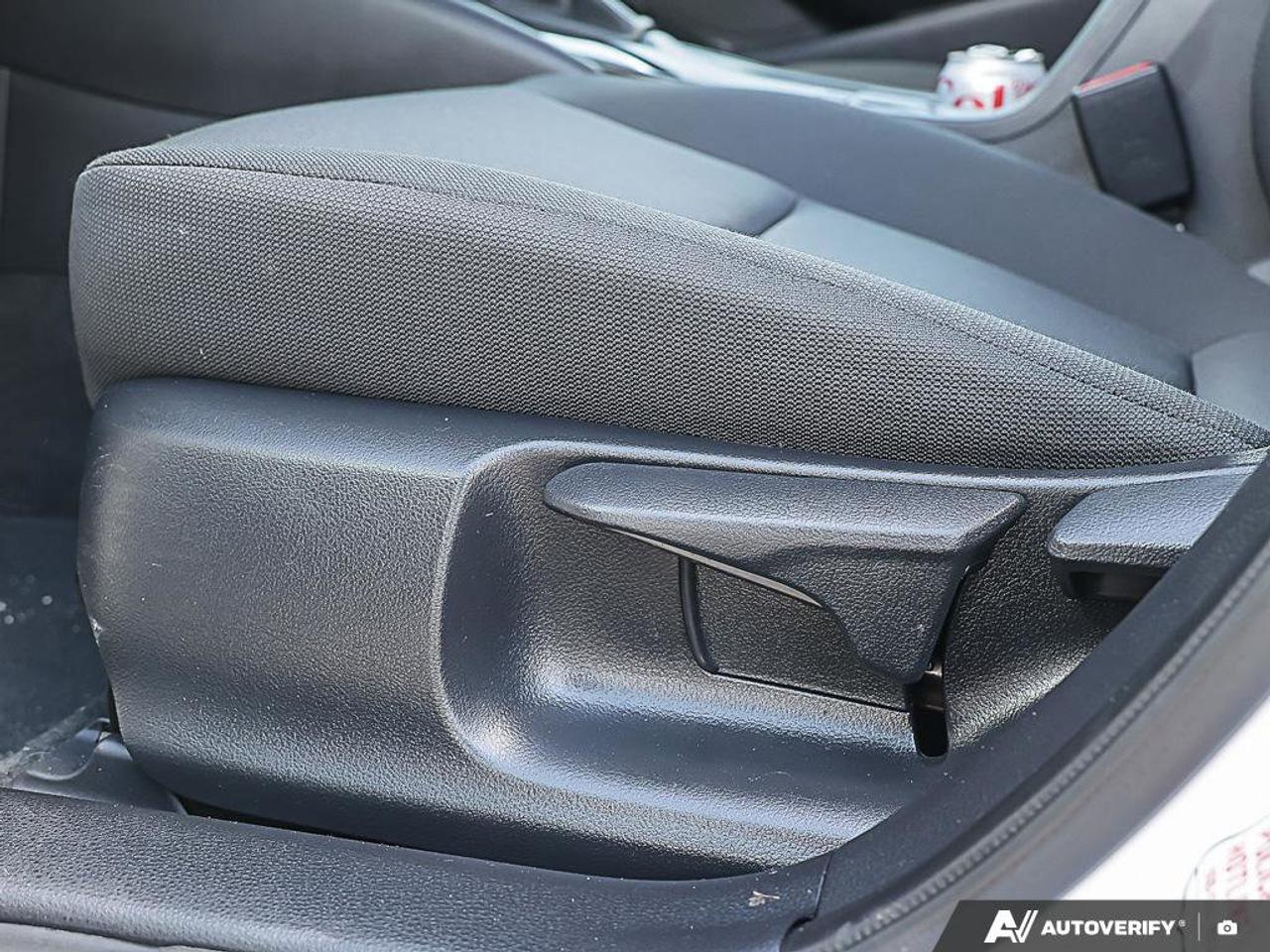 2023 Toyota Corolla Le CvtLE UPGRADE PACK, SUNROOF, ALLOY WHEELS, APPL Photo
