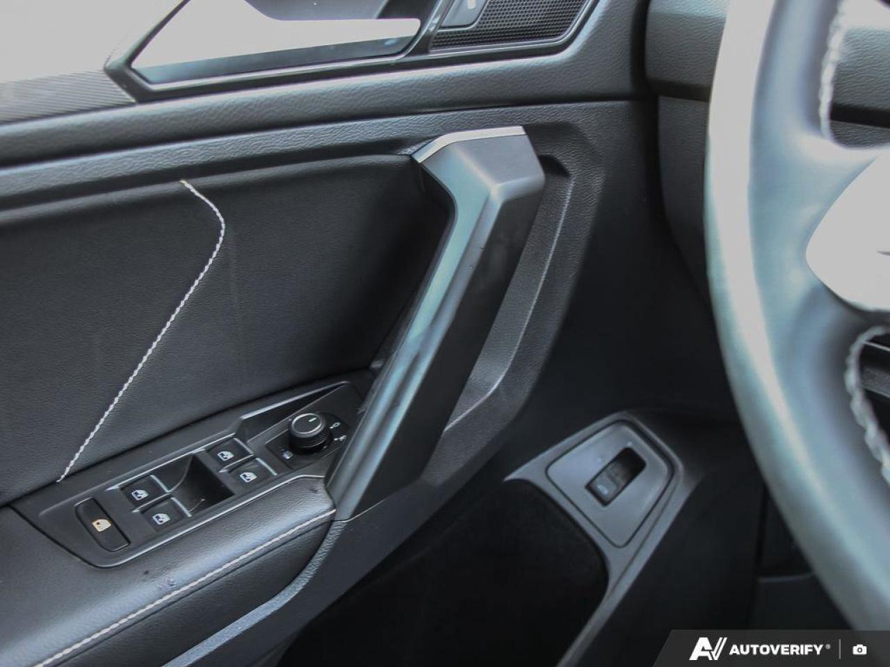 2022 Volkswagen Tiguan ComfortlineAWD, ACCIDENT-FREE, HTD SEATS, HTD WHEE Photo