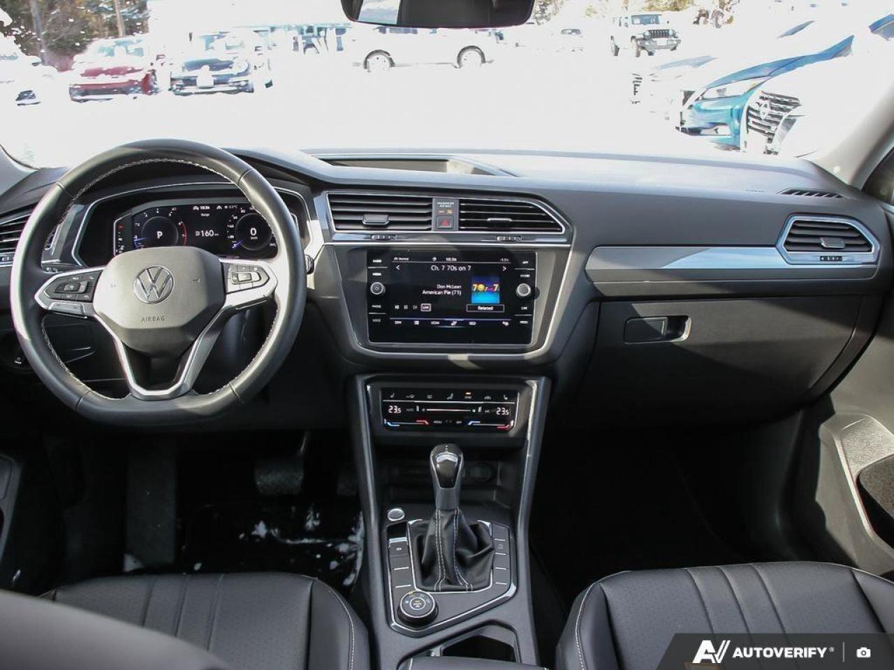 2022 Volkswagen Tiguan ComfortlineAWD, ACCIDENT-FREE, HTD SEATS, HTD WHEE Photo