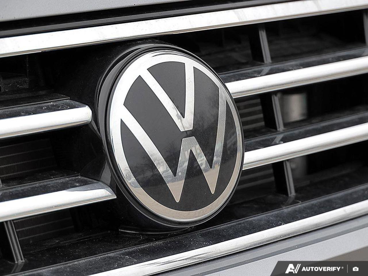 2022 Volkswagen Tiguan ComfortlineAWD, ACCIDENT-FREE, HTD SEATS, HTD WHEE Photo