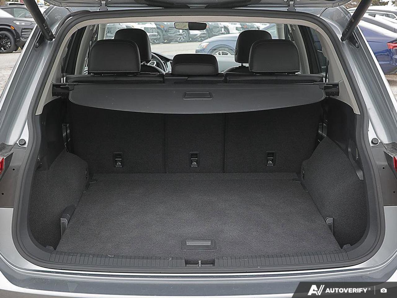 2022 Volkswagen Tiguan ComfortlineAWD, ACCIDENT-FREE, HTD SEATS, HTD WHEE Photo