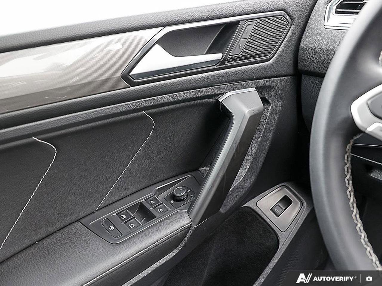 2022 Volkswagen Tiguan ComfortlineAWD, ACCIDENT-FREE, HTD SEATS, HTD WHEE Photo