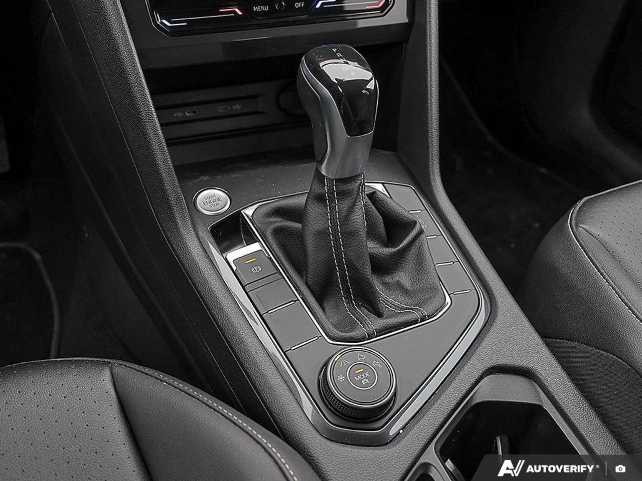 2022 Volkswagen Tiguan ComfortlineAWD, ACCIDENT-FREE, HTD SEATS, HTD WHEE Photo