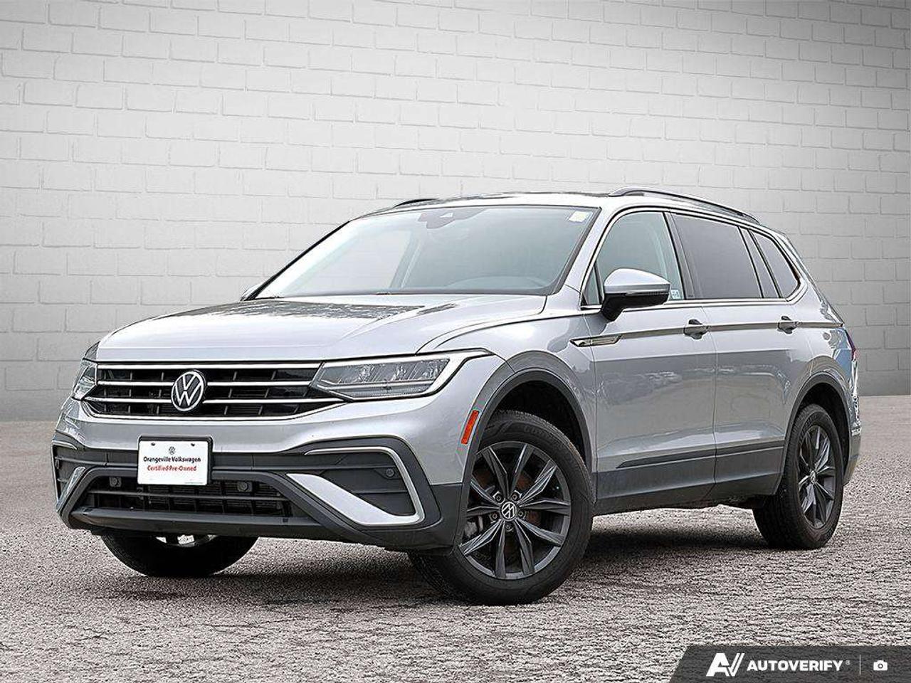 2022 Volkswagen Tiguan ComfortlineAWD, ACCIDENT-FREE, HTD SEATS, HTD WHEEL, APPLE CARPLAY, DIGITAL COCKPIT, BACKUP CAM Photo