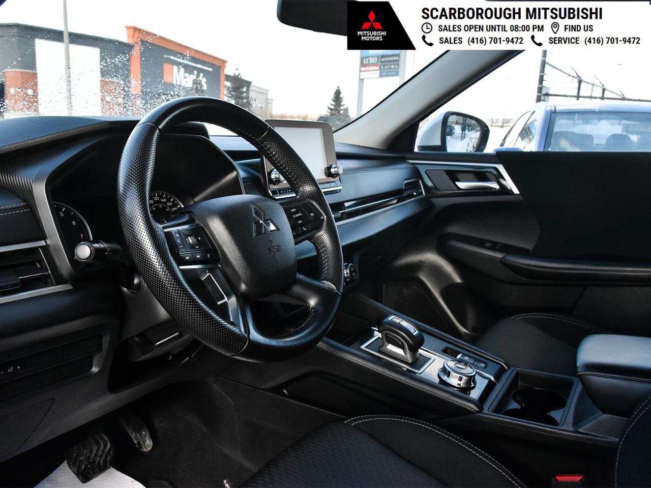 2024 Mitsubishi Outlander Off lease 4 new tires and 4 new brake and rotors Photo