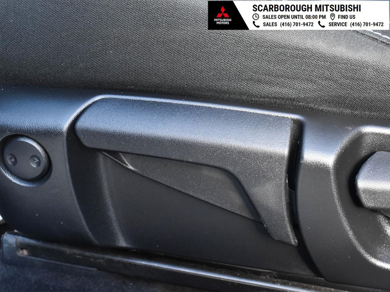 2024 Mitsubishi Outlander Off lease 4 new tires and 4 new brake and rotors Photo