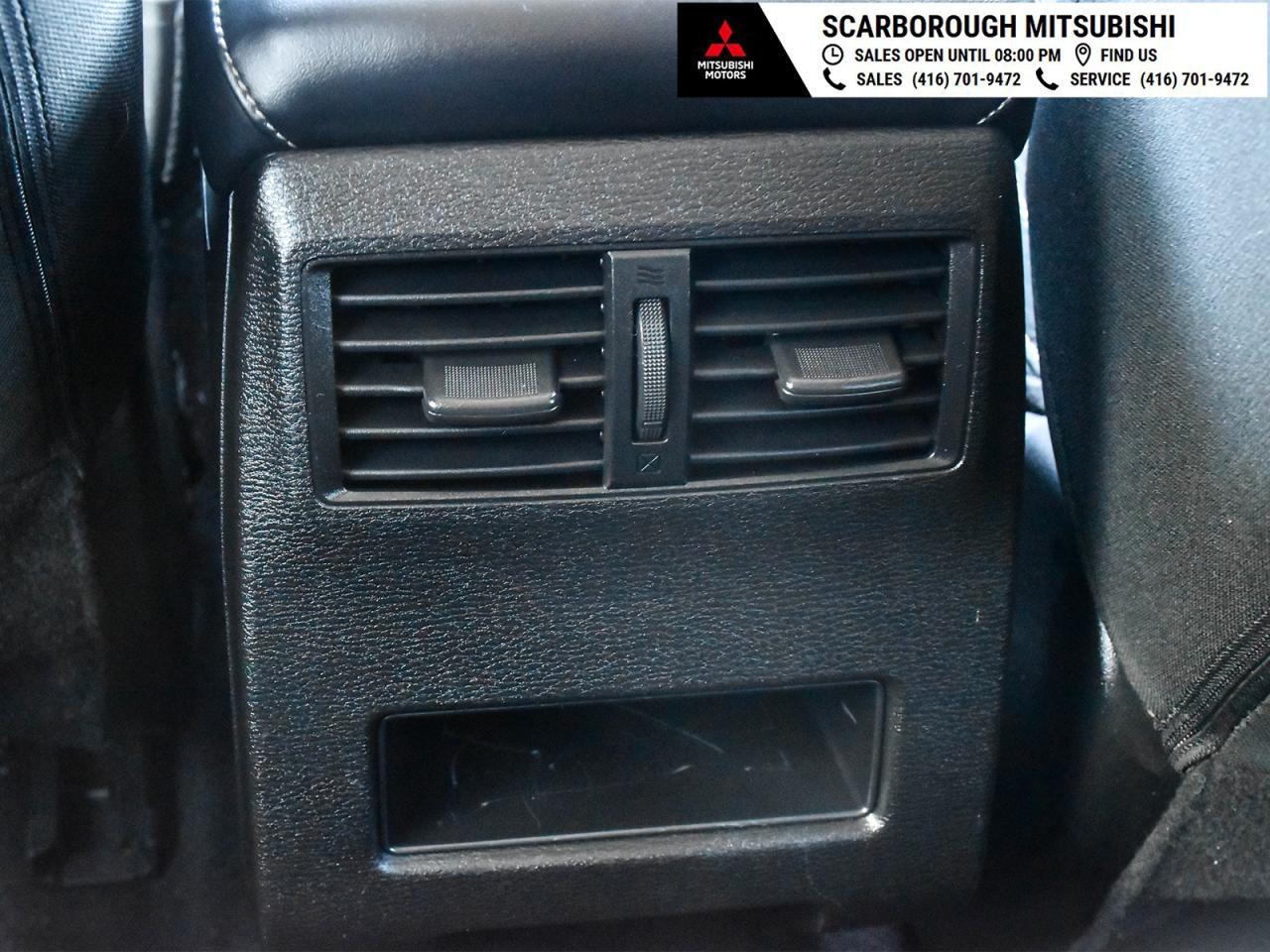 2024 Mitsubishi Outlander Off lease 4 new tires and 4 new brake and rotors Photo