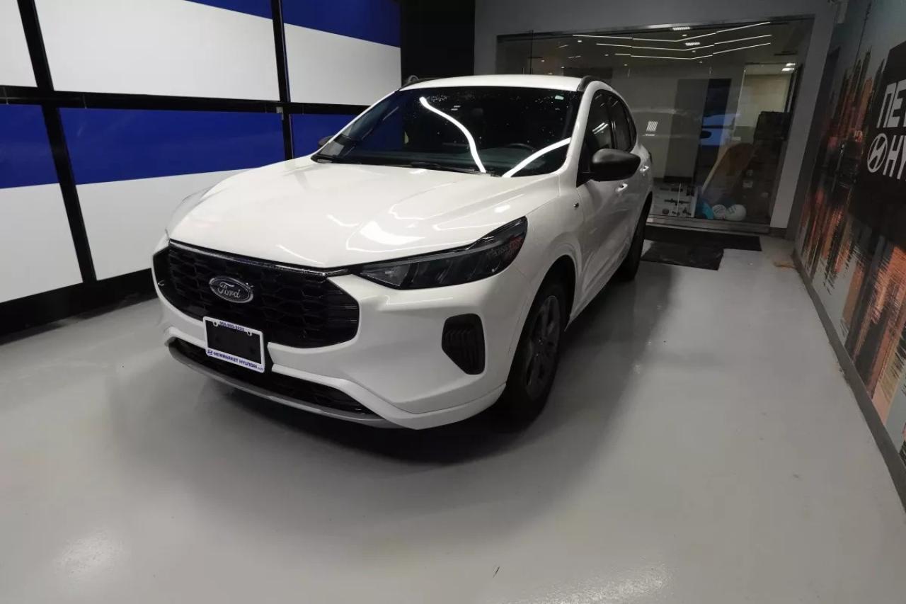 2023 Ford Escape AWD   ST-LINE  2.5L HYBRID   HEATED SEATS   SPORTS Photo2