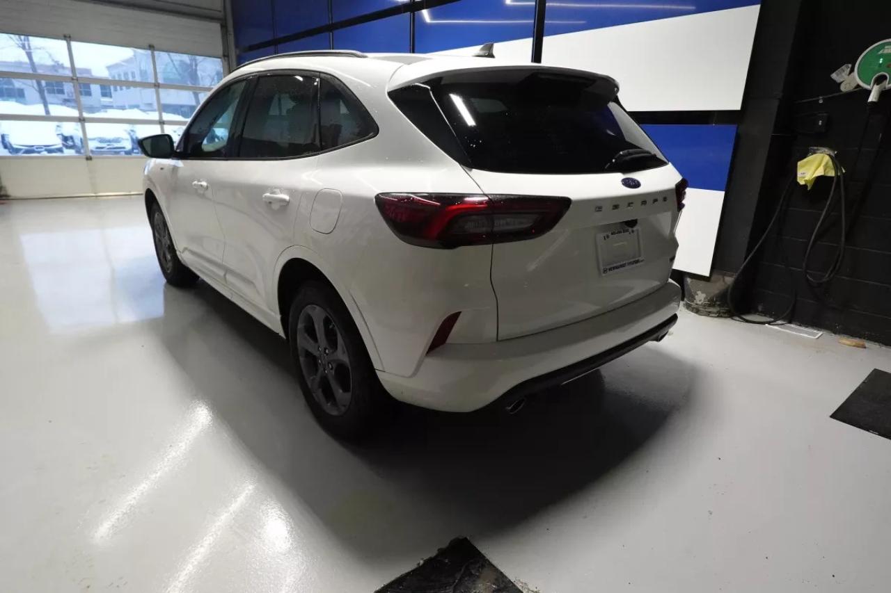 2023 Ford Escape AWD   ST-LINE  2.5L HYBRID   HEATED SEATS   SPORTS Photo