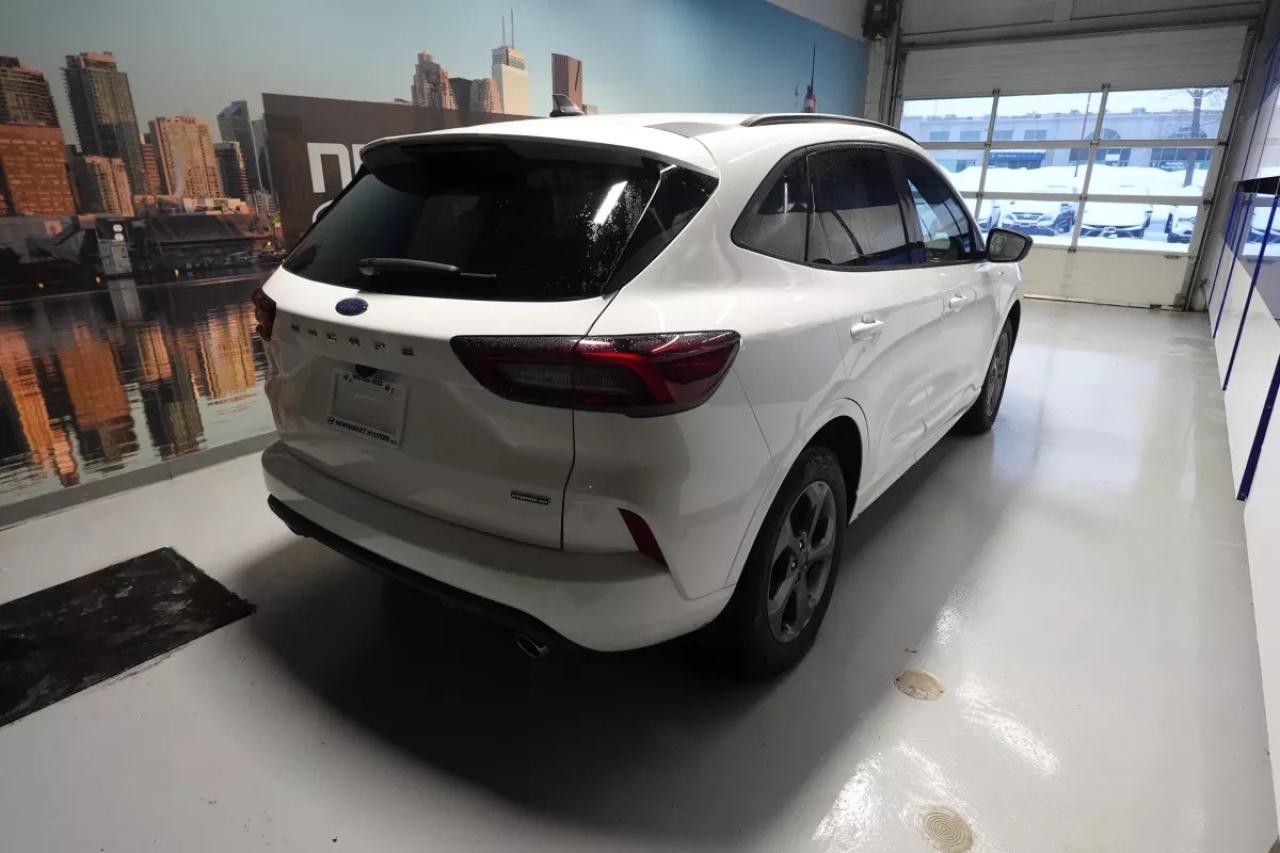 2023 Ford Escape AWD   ST-LINE  2.5L HYBRID   HEATED SEATS   SPORTS Photo