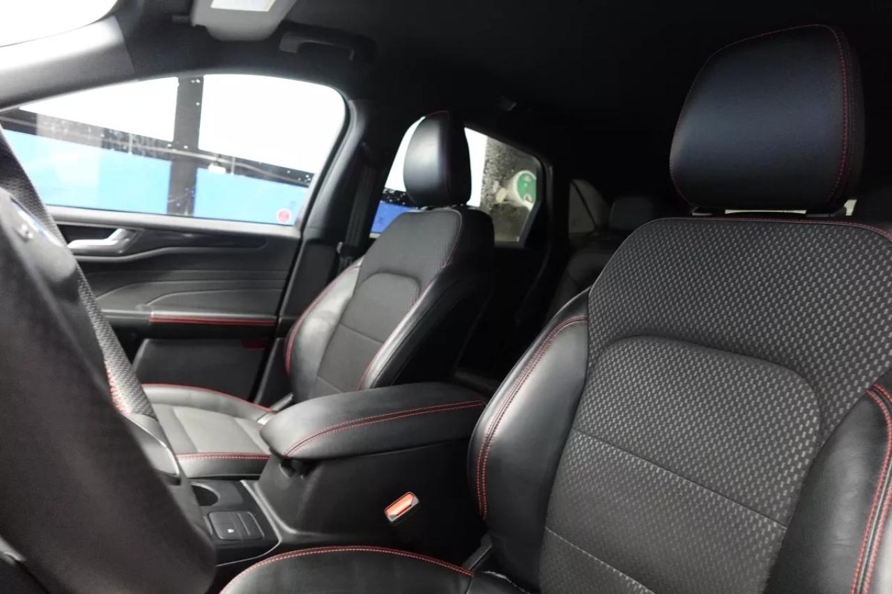 2023 Ford Escape AWD   ST-LINE  2.5L HYBRID   HEATED SEATS   SPORTS Photo