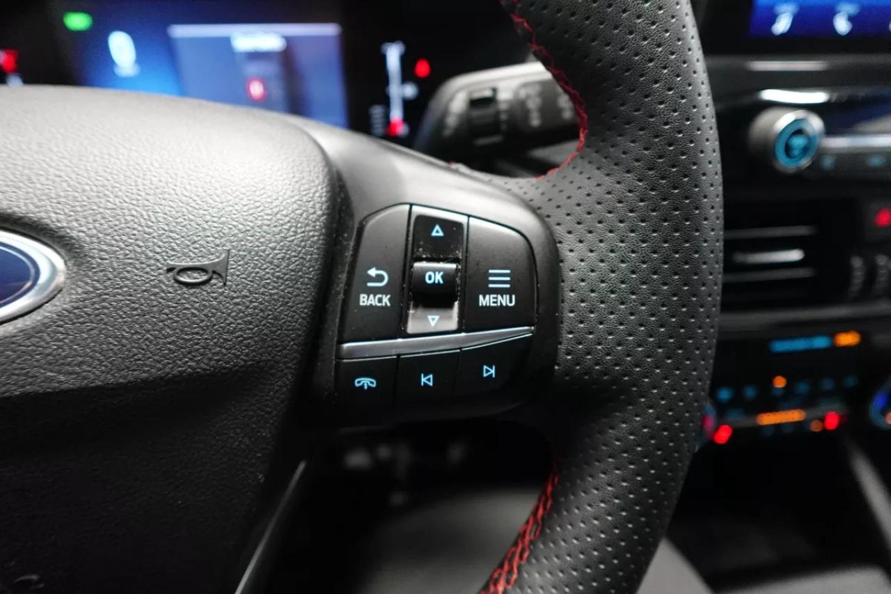 2023 Ford Escape AWD   ST-LINE  2.5L HYBRID   HEATED SEATS   SPORTS Photo