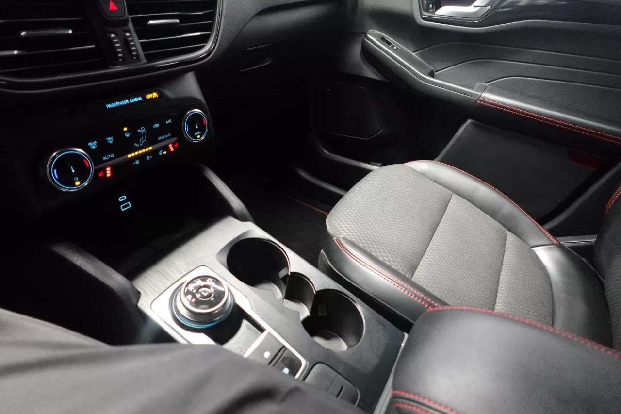 2023 Ford Escape AWD   ST-LINE  2.5L HYBRID   HEATED SEATS   SPORTS Photo