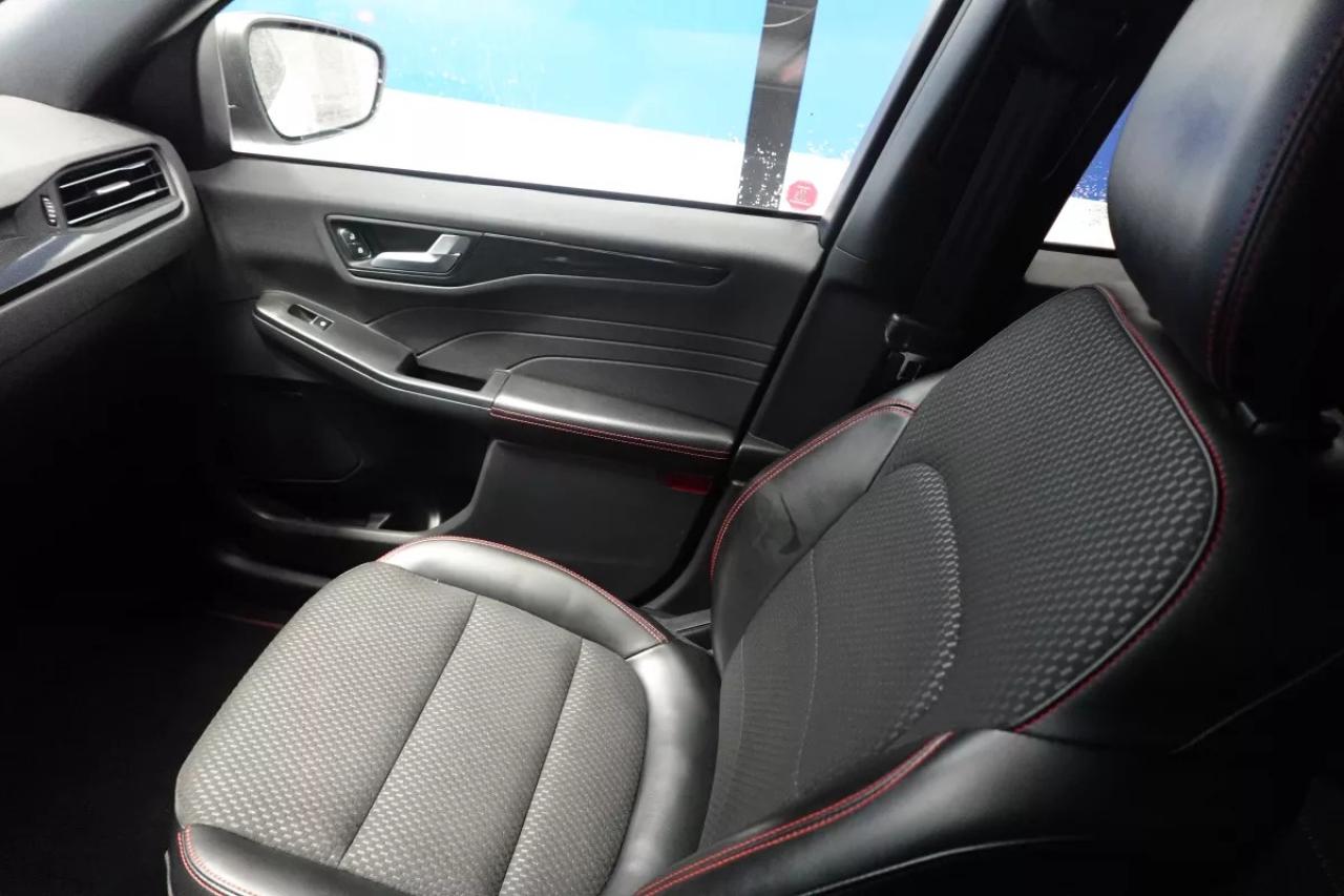 2023 Ford Escape AWD   ST-LINE  2.5L HYBRID   HEATED SEATS   SPORTS Photo