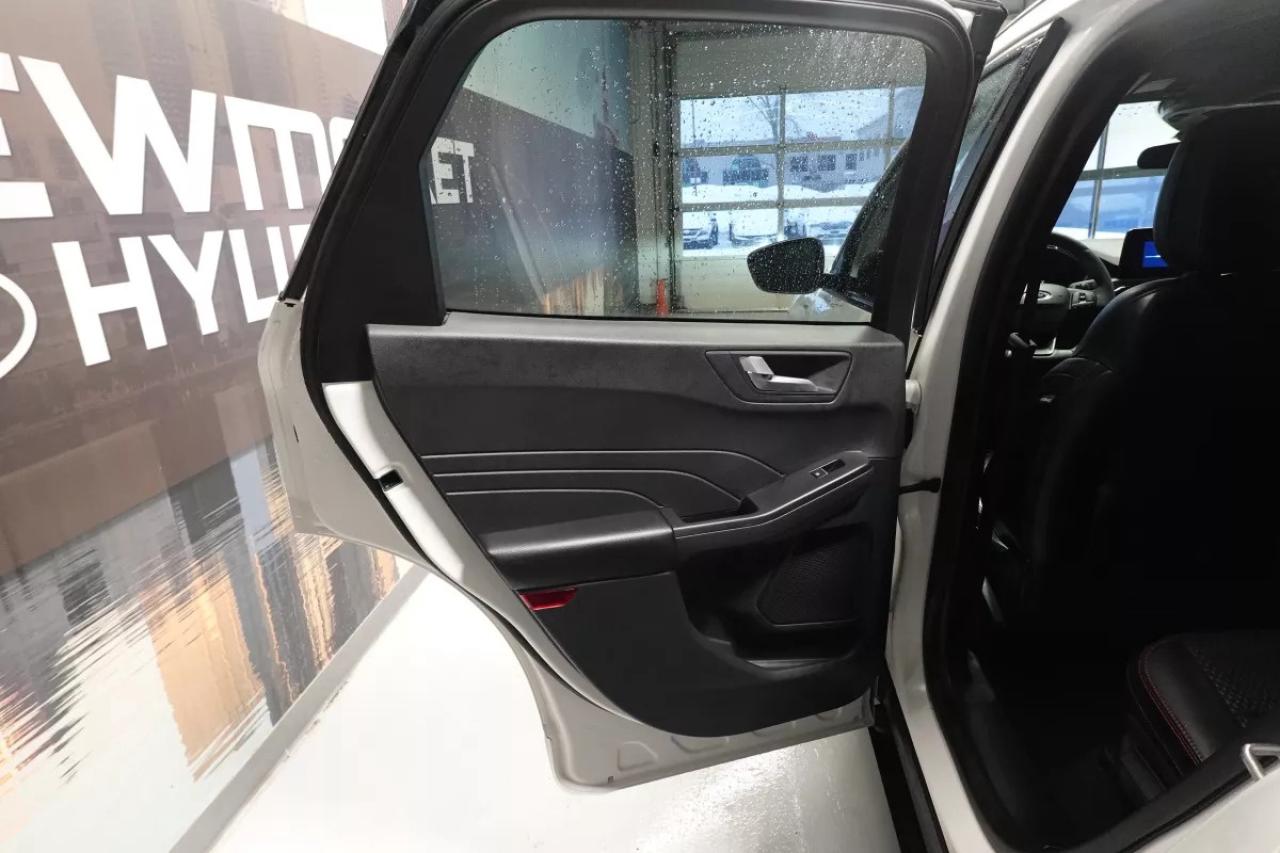 2023 Ford Escape AWD   ST-LINE  2.5L HYBRID   HEATED SEATS   SPORTS Photo