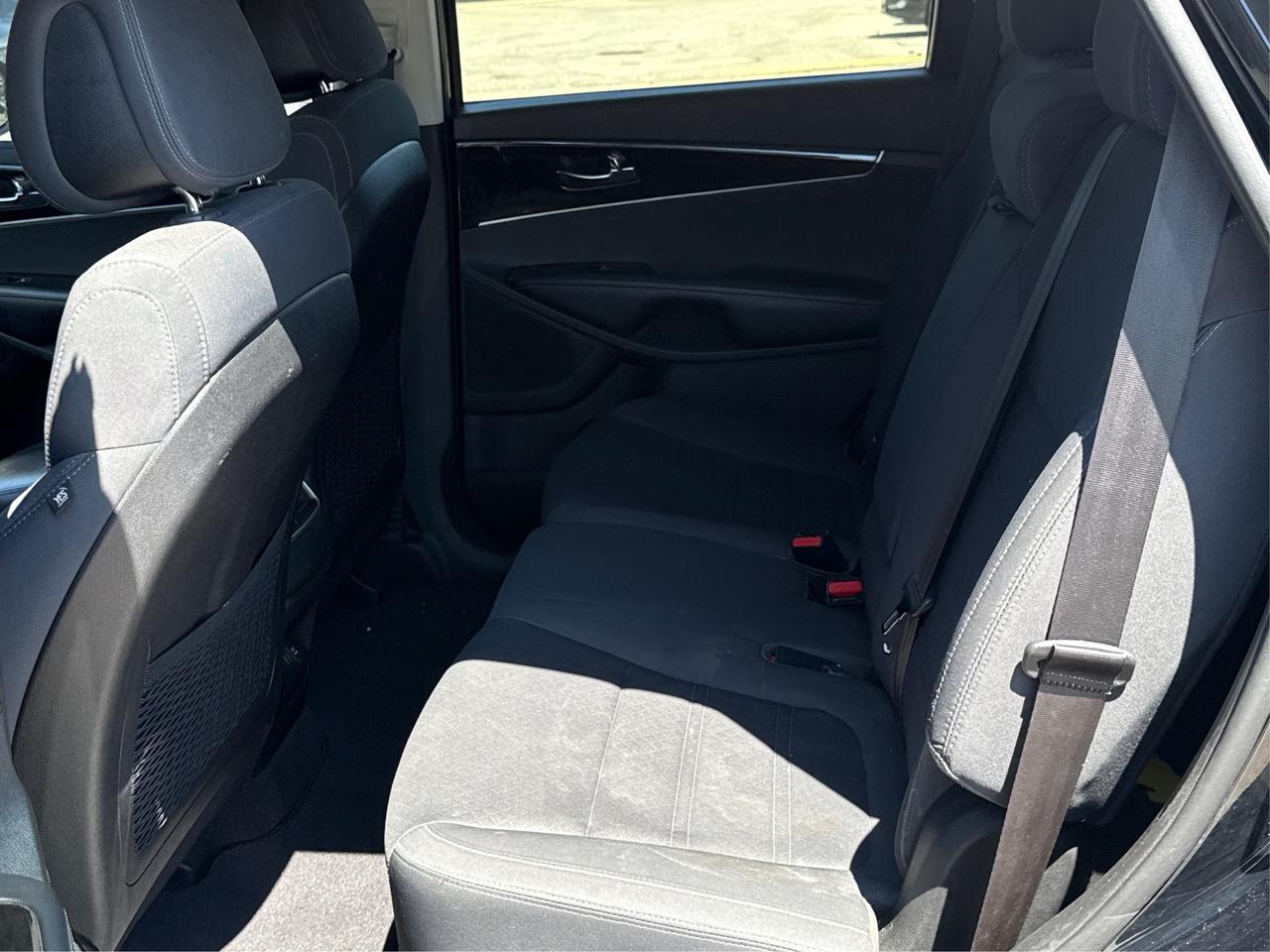 2016 Kia Sorento CERTIFIED AWD 7 PASS REAR CAM  WE FINANCE ALL Photo