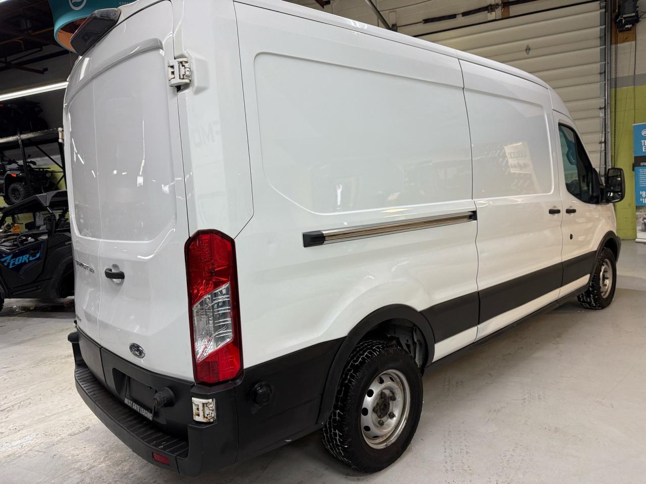 2018 Ford Transit Cargo Van T-350 148 MEDIUM ROOF   SERVICE HISTORY   CAMERA Photo