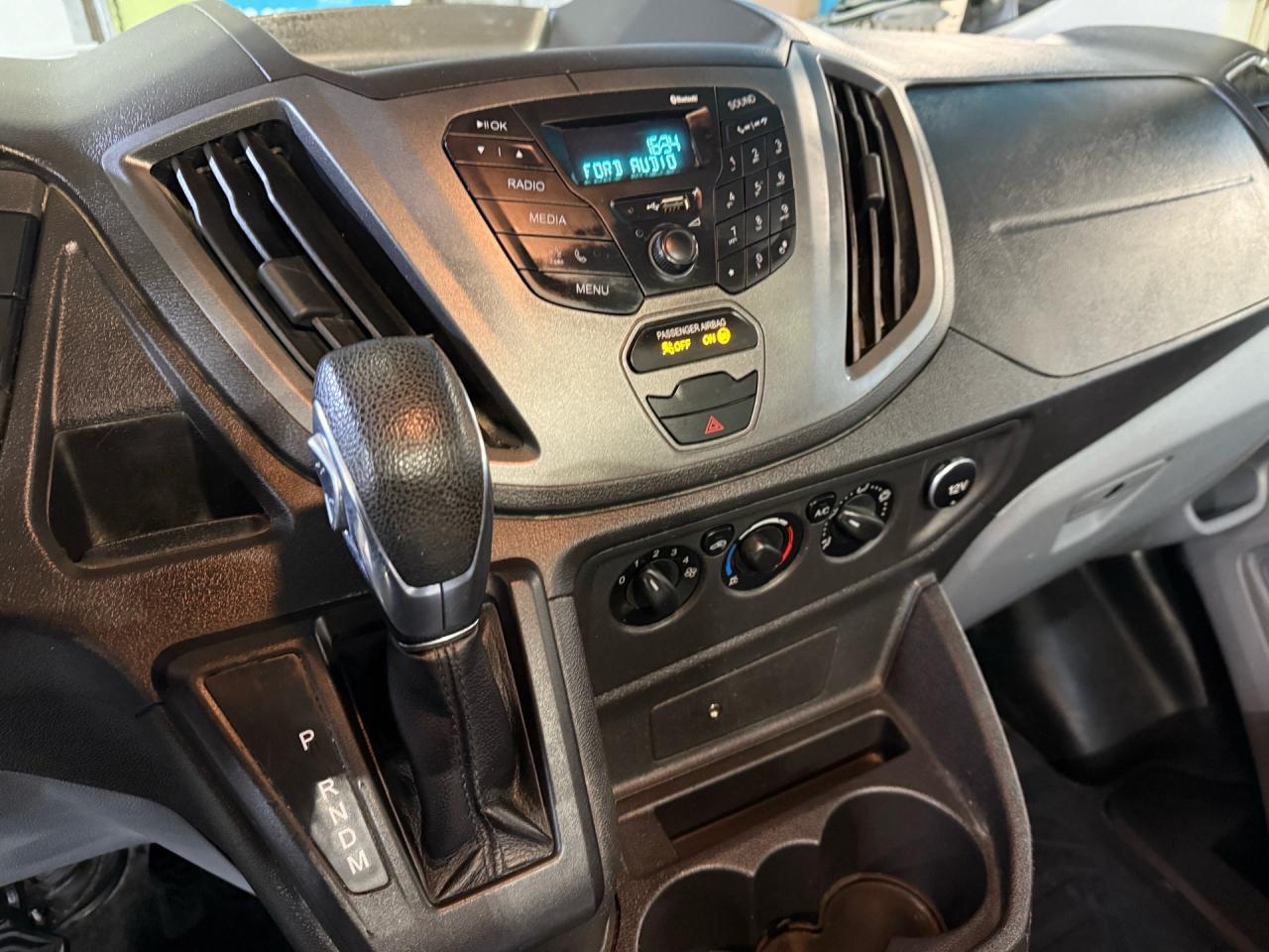 2018 Ford Transit Cargo Van T-350 148 MEDIUM ROOF   SERVICE HISTORY   CAMERA Photo