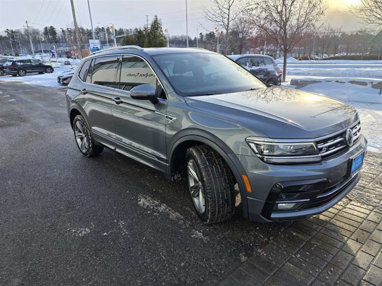 2018 Volkswagen Tiguan Highline 2.0T 8sp at w/Tip 4M Photo