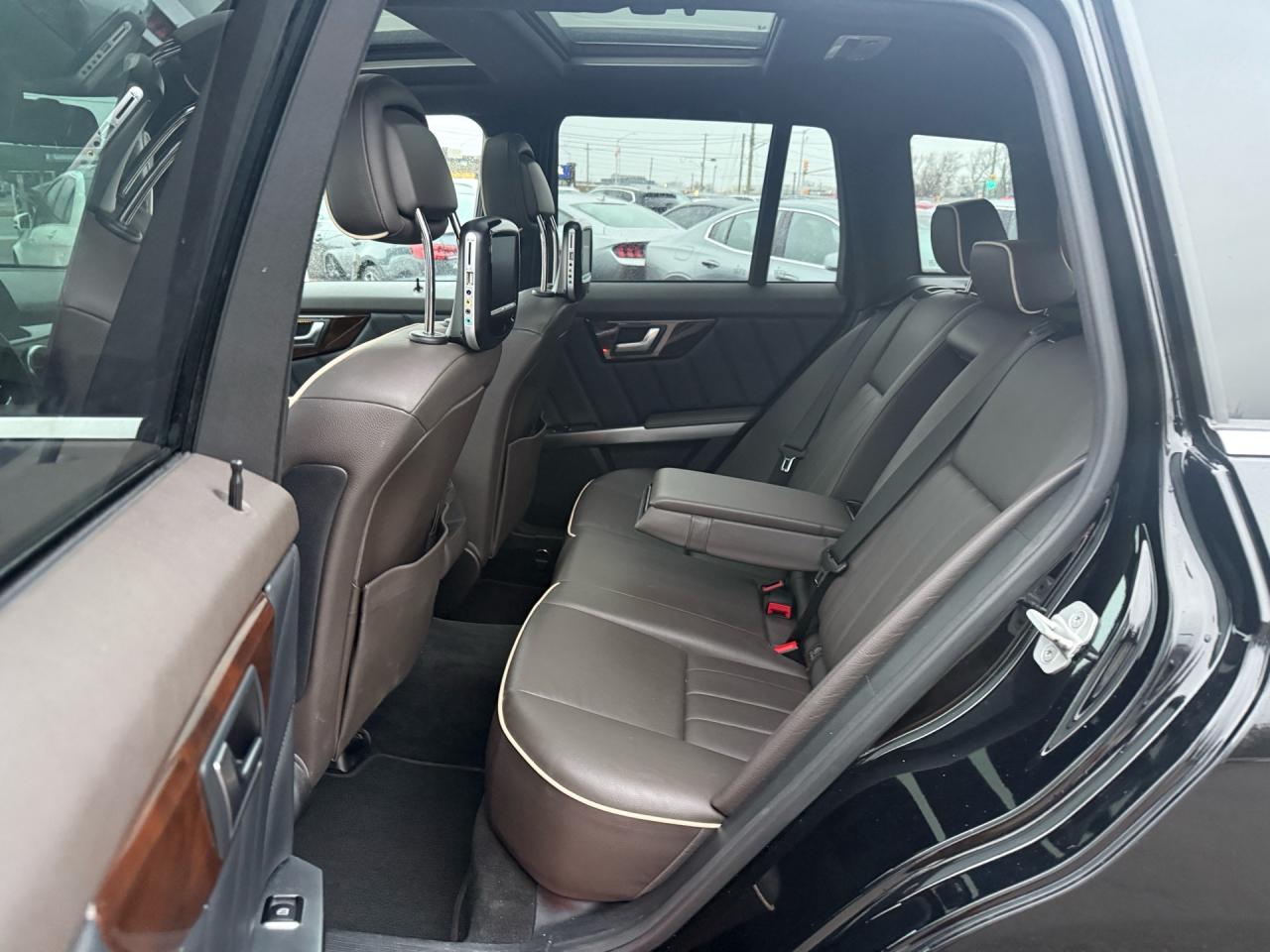 2015 Mercedes-Benz GLK-Class 4MATIC GLK 350  AMG Pkg ACCIDENT FREE 1-OWNER CERT Photo