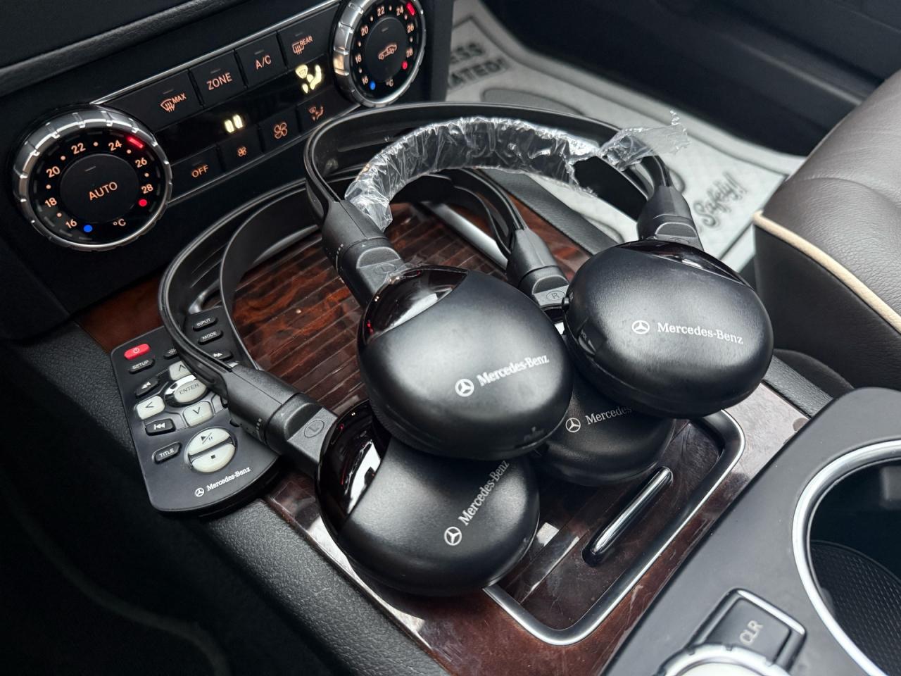 2015 Mercedes-Benz GLK-Class 4MATIC GLK 350  AMG Pkg ACCIDENT FREE 1-OWNER CERT Photo