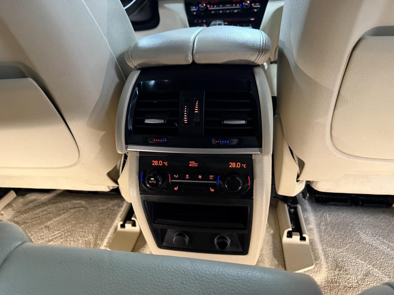 2015 BMW X5 AWD 4dr xDrive35i///M-SPORT///7 SEATER//NO ACCIDEN Photo