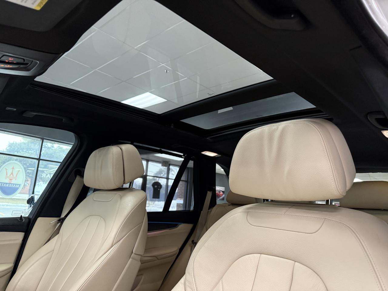 2015 BMW X5 AWD 4dr xDrive35i///M-SPORT///7 SEATER//NO ACCIDEN Photo