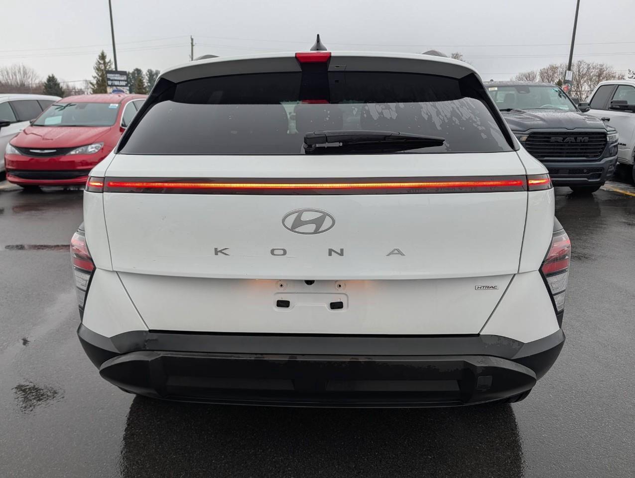 2024 Hyundai KONA 2.0L Preferred No Accidents Photo