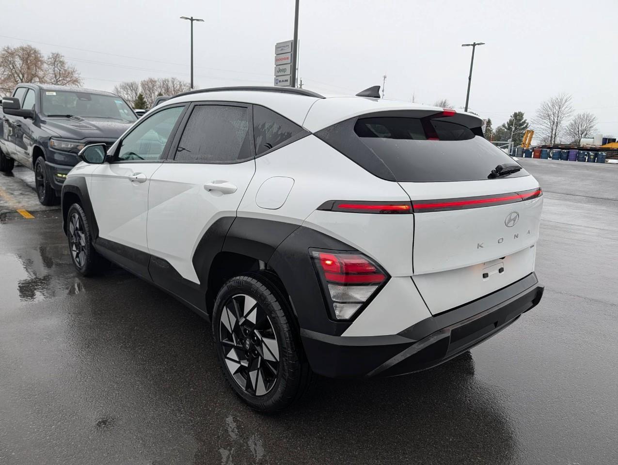 2024 Hyundai KONA 2.0L Preferred No Accidents Photo