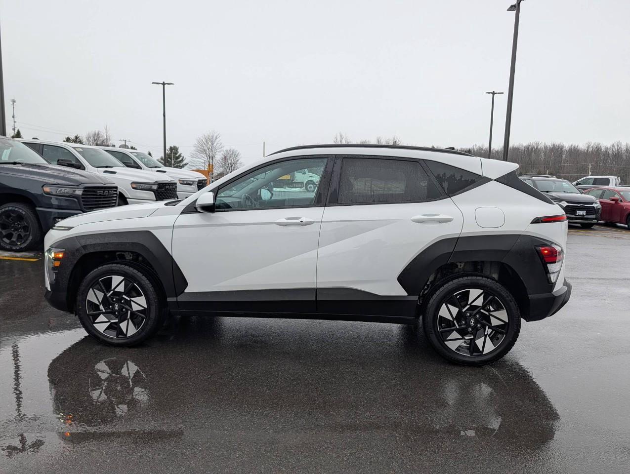 2024 Hyundai KONA 2.0L Preferred No Accidents Photo