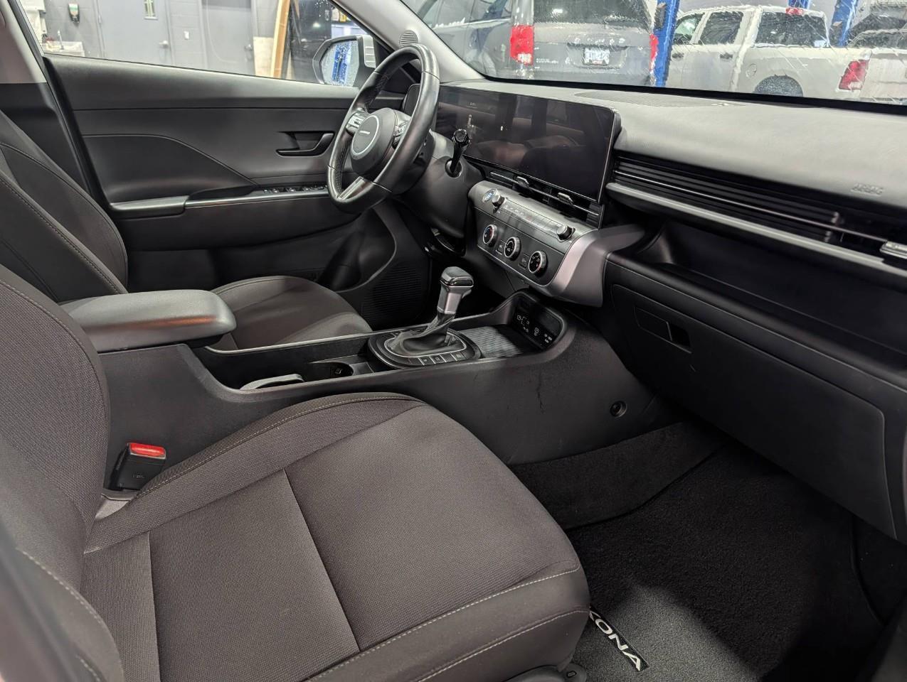 2024 Hyundai KONA 2.0L Preferred No Accidents Photo