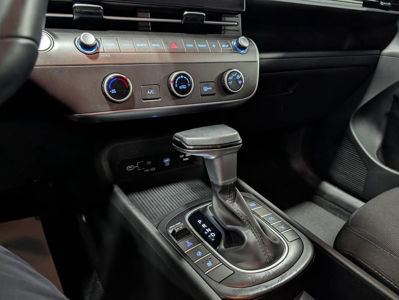 2024 Hyundai KONA 2.0L Preferred No Accidents Photo