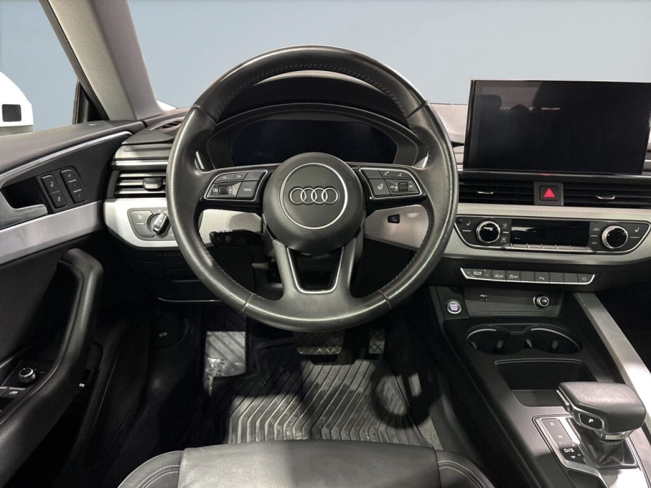 2020 Audi A5 Progressiv /S Line/Leather/NAVI/Sunroof/Clean Carf Photo
