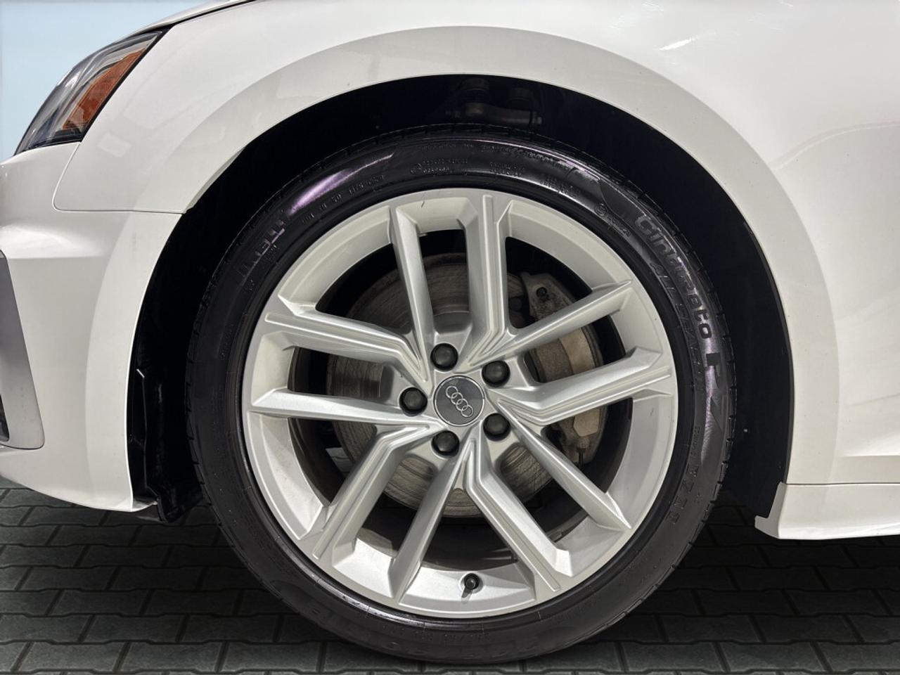 2020 Audi A5 Progressiv S Line / Leather / NAV / Sunroof / Clea Photo