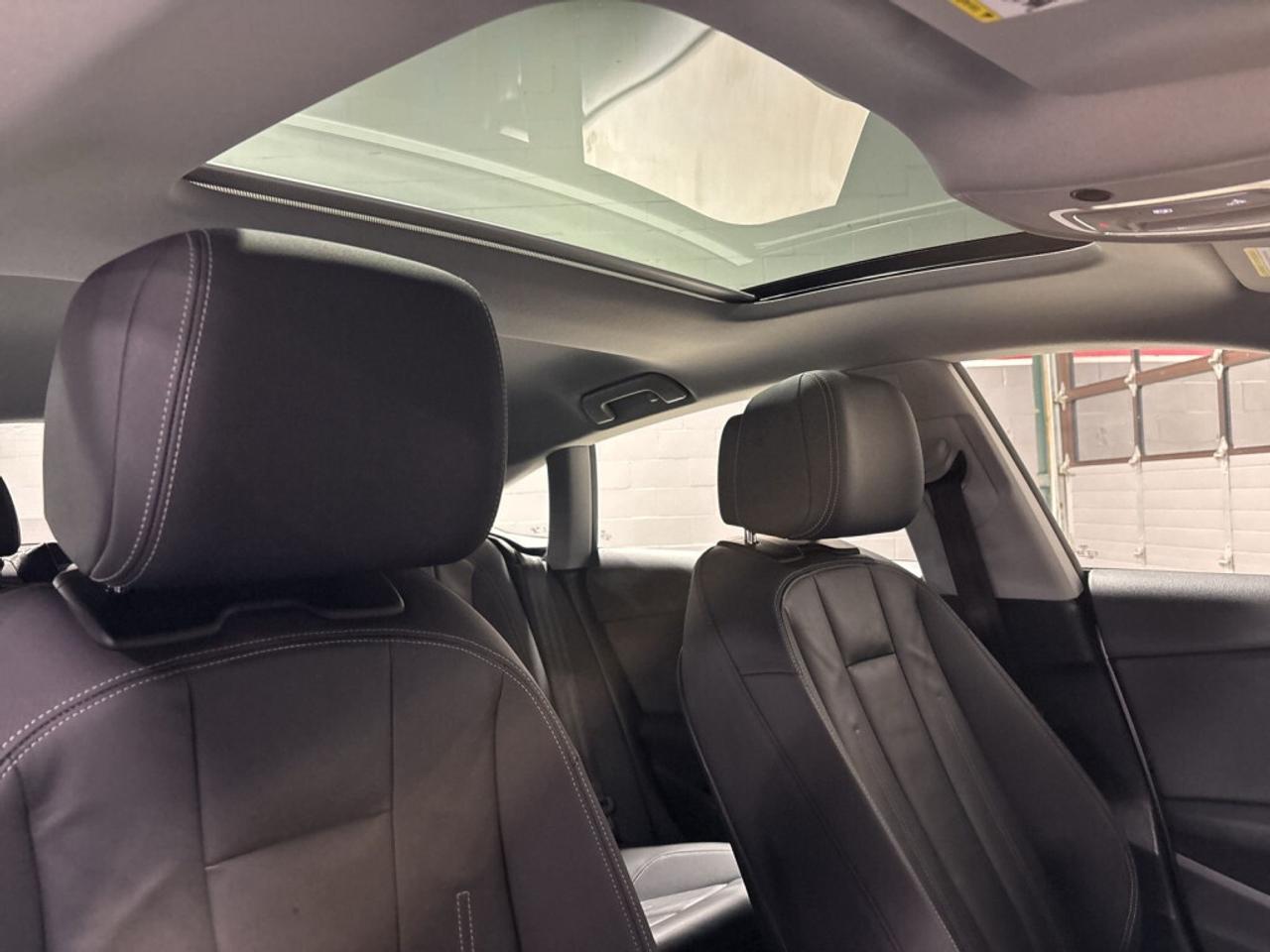 2020 Audi A5 Progressiv S Line / Leather / NAV / Sunroof / Clea Photo