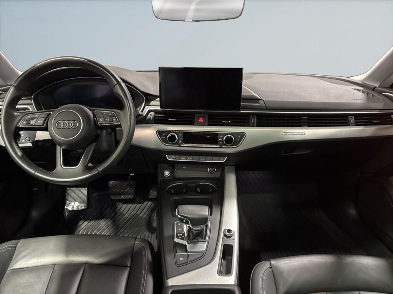 2020 Audi A5 Progressiv S Line / Leather / NAV / Sunroof / Clea Photo