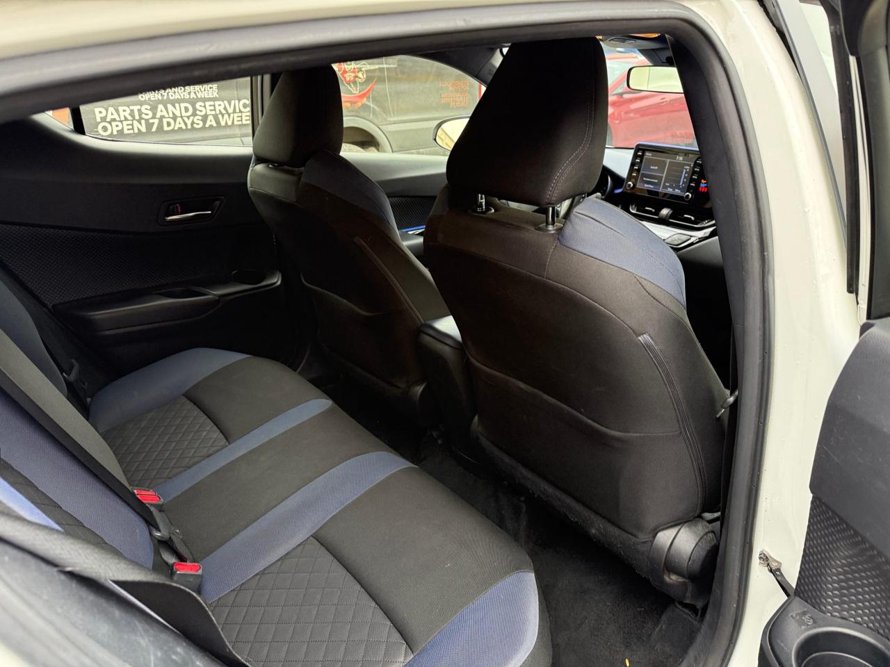 2021 Toyota C-HR XLE PREMIUM, ONE OWNER Photo