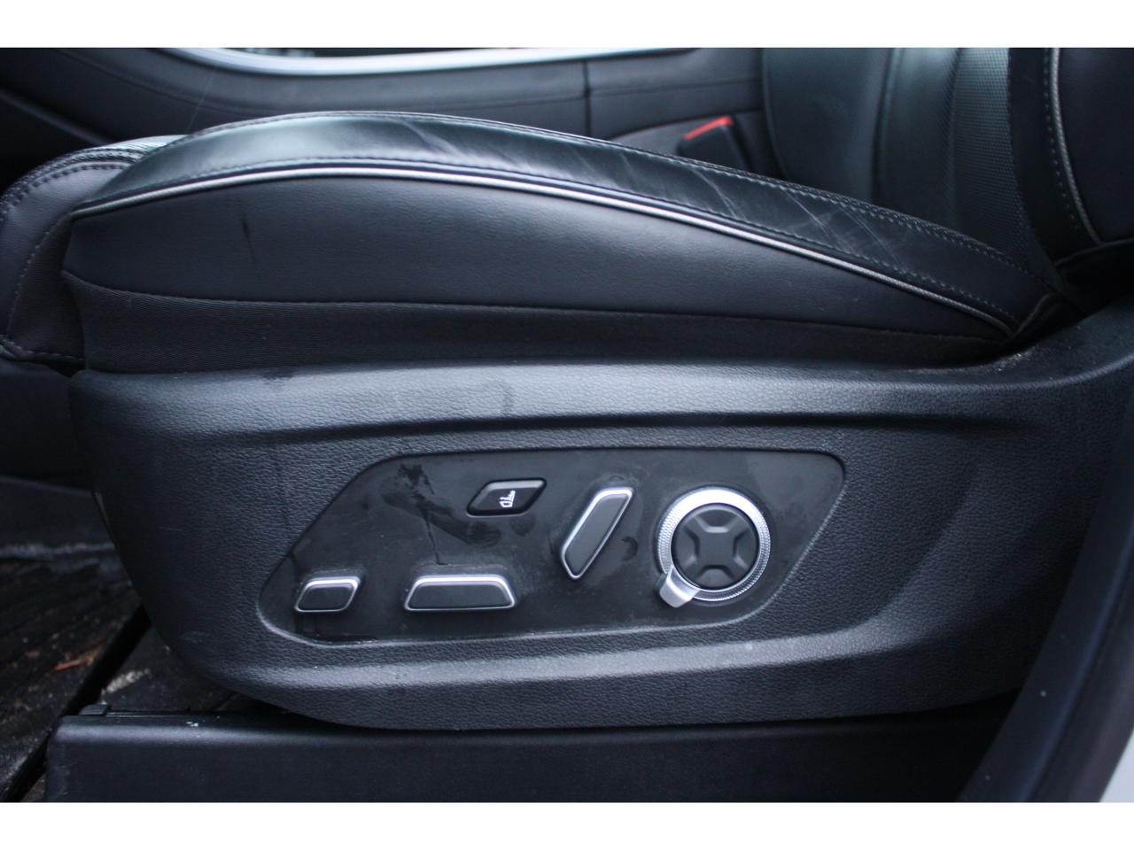 2024 Hyundai PALISADE Ultimate Calligraphy 7-Passenger AWD Photo