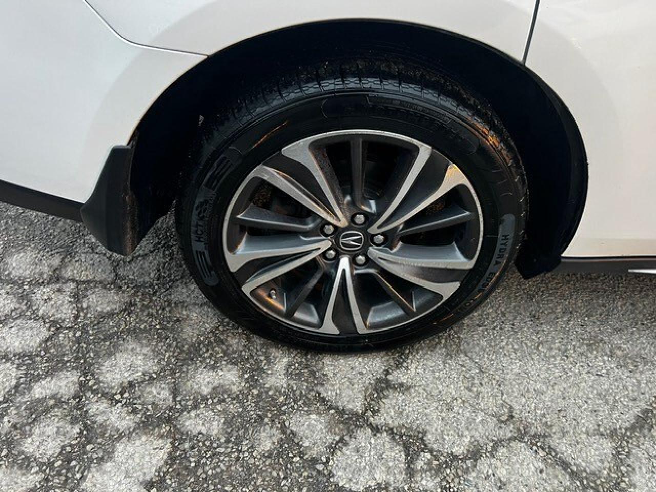 2020 Acura MDX Tech SH-AWD Photo